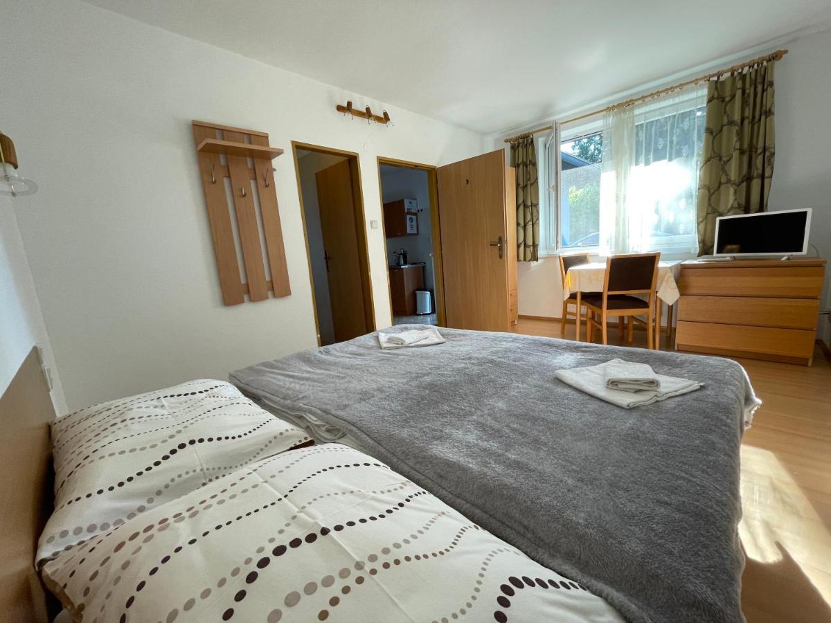 Ferienwohnung Privat Hotos Liptovský Mikuláš Exterior foto